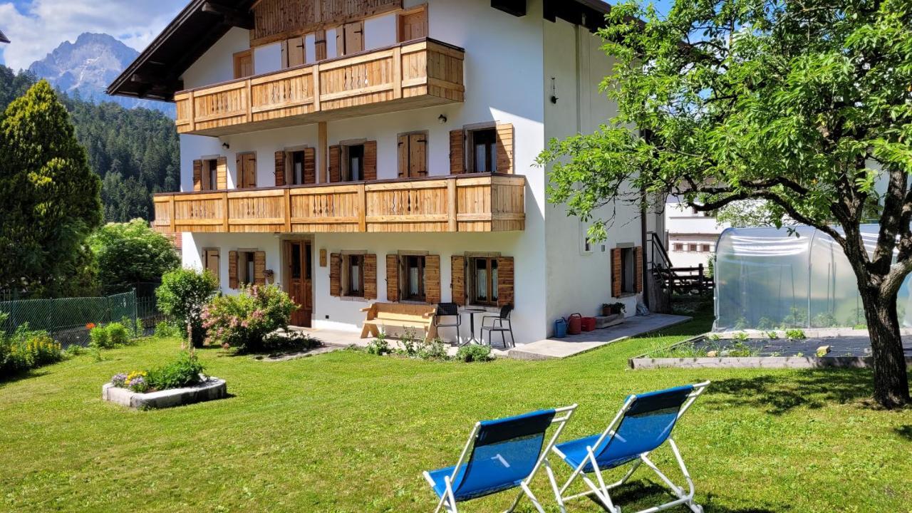 ホテル La Gerla Casa Vacanze Dolomiti Perarolo di Cadore エクステリア 写真